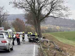 Heute um 12.30 Uhr: Schwerer Verkehrsunfall mit Verletzten aus der B3 bei Alfeld - Polizei mutmaßt zu schnelles Fahren