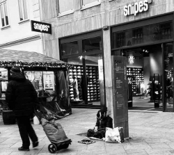 Bischöfe warnen an Weihnachten vor sozialer Kälte