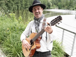 Spanische Gitarrenklänge bei „Musik im Park“