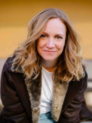 Literarischer Abend mit Dom- Schauspielerin Eva Paulina Loska – Lesung aus Virginia Woolfs „Ein Zimmer für sich allein“