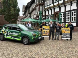 Da ist er: Der Twingo E-Tech, der Hauptgewinn beim großen Eulen-Fest Jubiläum in Einbeck! 100.000 Besucher erwartet!