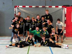 Erfolgreicher Auftakt in der Schuhwallhalle: Die mD2 des Northeimer Handbsll Clubs feiert deutlichen Heimsieg