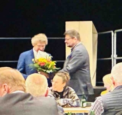 Einbecker Stadtrat: Ein letztes Mal Sitzung mit Vorsitzenden Frank Doods und Bürgermeisterin Sabine Michalek - Vieles einstimmig - Finanziell aus dem Vollen geschöpft!