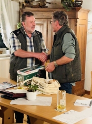 Forstgenossenschaft Ackenhausen verabschiedet Revierleiter Andreas Dröge